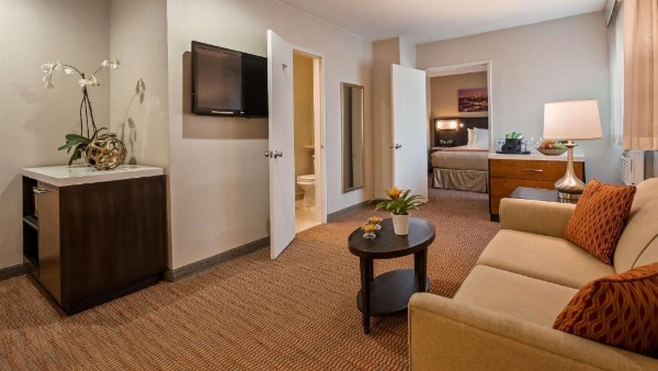 Best Western Royal Palace Inn & Suites image 18